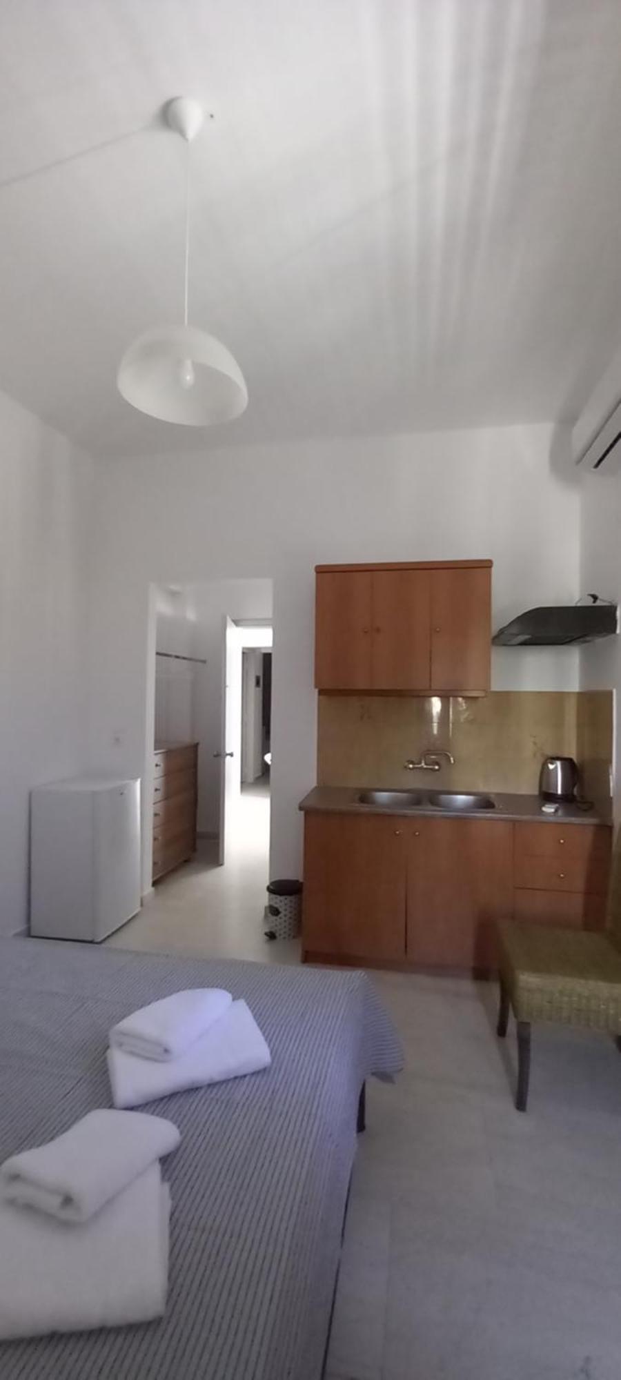 Apartment Studio For 2 Romeikos Gialos #5 *