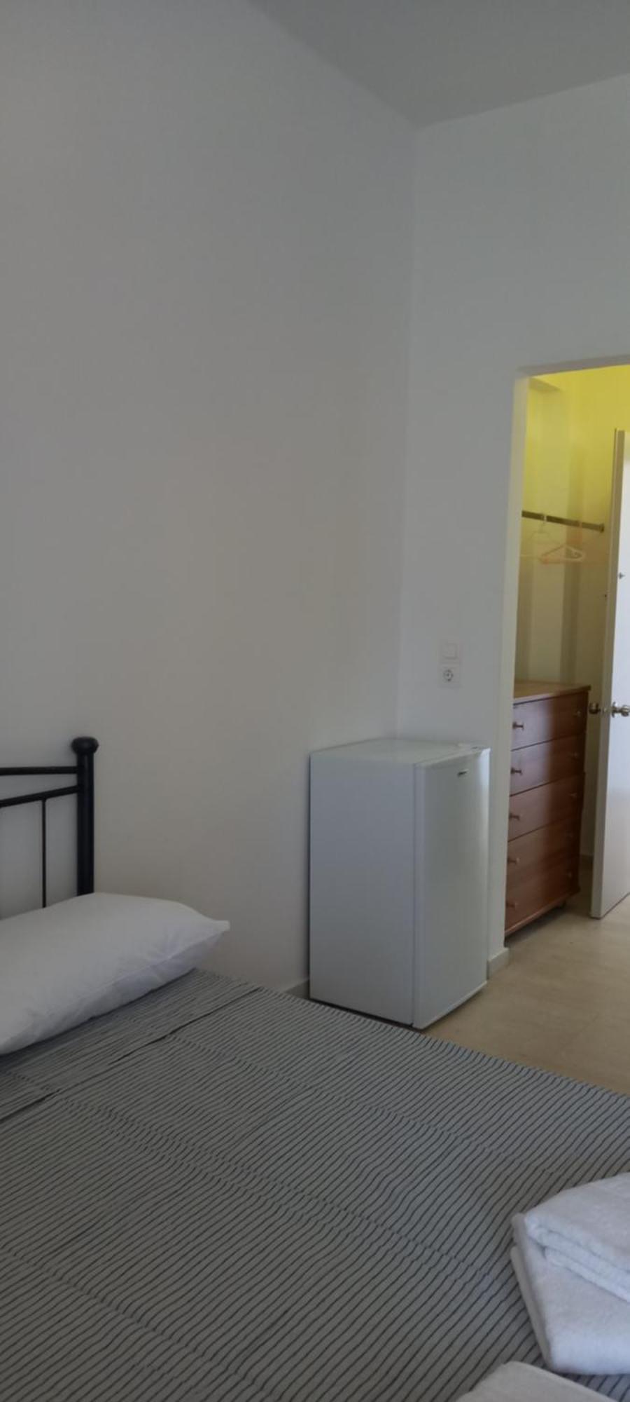 Studio For 2 Romeikos Gialos #5 *